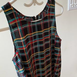 Crepe sleeveless blouse